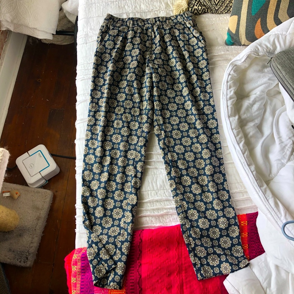 Forever 21 Silky Blue Patterned Dress Pants